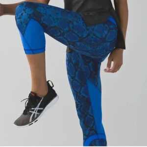Lululemon Run Inspire Crop II (Mesh) Mini Ziggy Snake